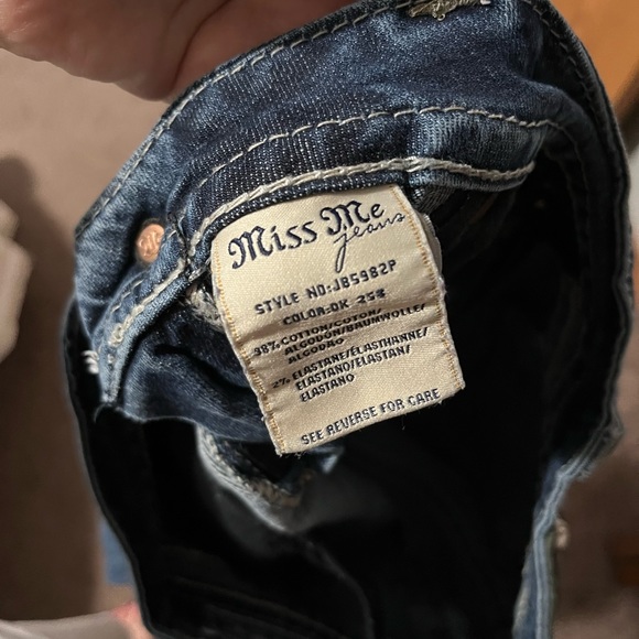 Miss Me Boyfriend Capri - Picture 6 of 8